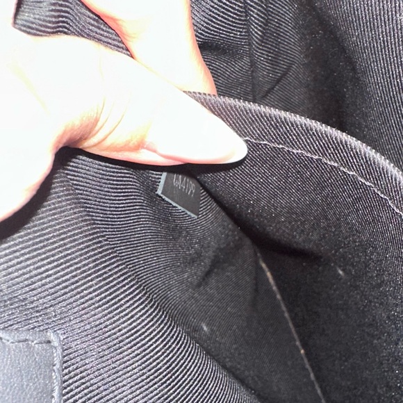 SOLD Louis Vuitton Damier Graphite Cross body - Picture 3 of 4